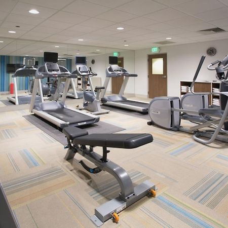 Holiday Inn Express & Suites - Fayetteville South By Ihg Екстериор снимка