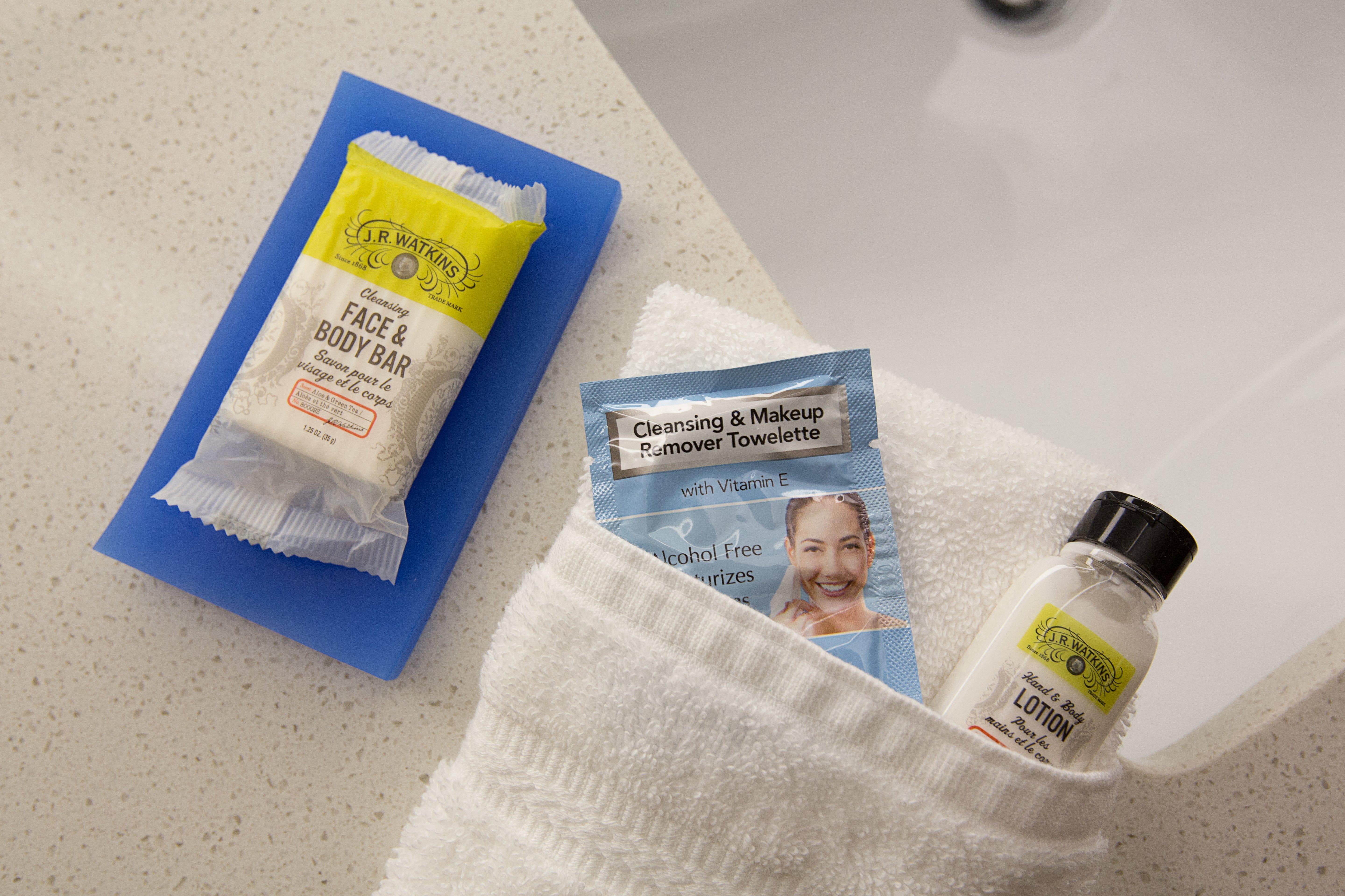 Holiday Inn Express & Suites - Fayetteville South By Ihg Екстериор снимка